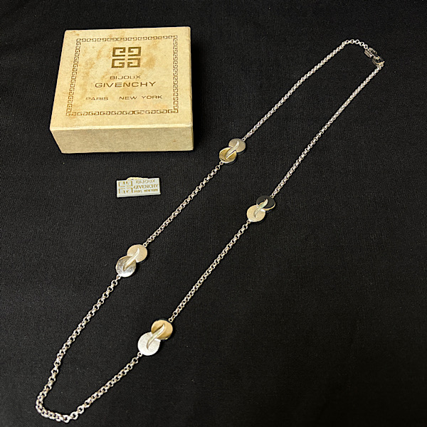 【吉川市 吉川】ジバンシー GIVENCHY ネックレス アクセサリー を出張買取しました